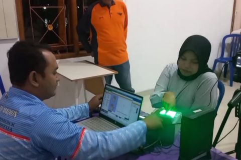 Jemput bola, Dispendukcapil Madium sambangi warga yang tak punya e-KTP