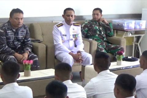 Pesan Danlanal KendarI: Jangan kendor jaga disiplin prajurit