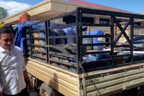 Polda Sultra gagalkan penyelundupan BBM subsidi lintas provinsi