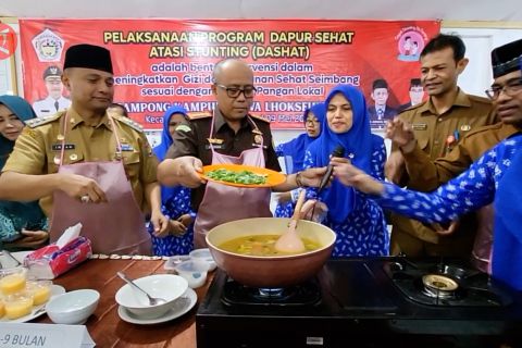 Melihat Pj. Wali Kota Lhokseumawe masuk dapur sehat atasi stunting