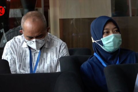 Wagub Lampung dan Walkot Pangkalpinang penuhi panggilan KPK