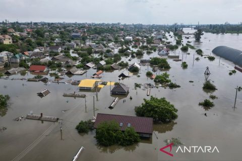 600 kilometer persegi wilayah Kherson terendam air