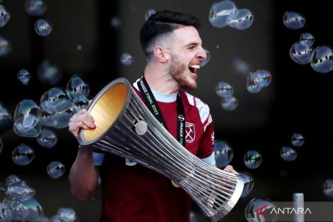 Pesta keberhasilan West Ham juarai Europa Conference League