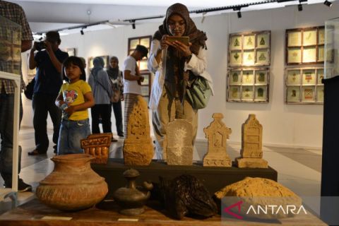 Festival Ornamen Aceh 2003