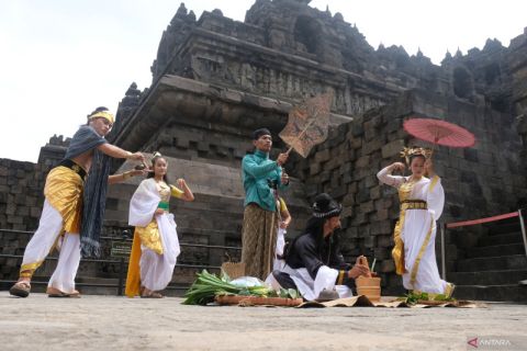 Pentas seni Bhakti Bumi Usadha