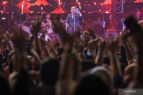 Konser Tiga Dekade Perjalanan Cinta Ari Lasso