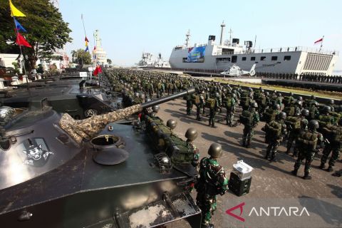 Apel gelar pasukan Latihan Armada Jaya XLI di Koarmada II