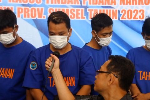 BNNP Sumsel amankan kurir narkoba beserta 20 kg sabu dari Malaysia