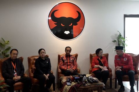 Jokowi bicara krisis pangan dan energi dalam Rakernas III PDIP
