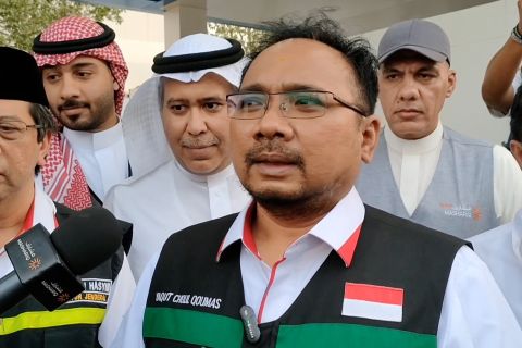 Menag Yaqut cek persiapan layanan tenda sampai toilet di Arafah