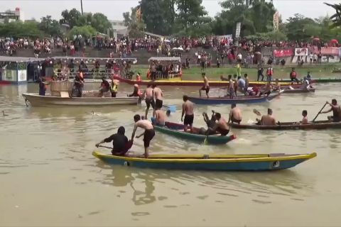 Mengenang Qu Yuan lewat Hari Bakcang dan Festival Peh Cun