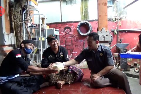 Momen toleransi antar umat saat Hari Raya Idul Adha di Bali