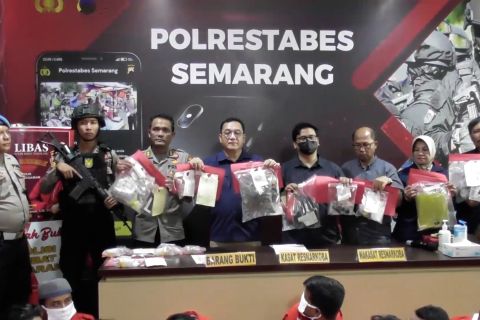 Polrestabes Semarang tangkap 48 tersangka narkoba