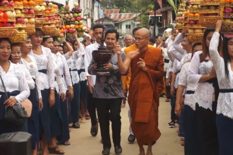 Rayakan Waisak , umat Budha Jayapura gelar persembahan Amisa Puja