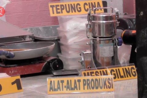 Bongkar pabrik ekstasi di Semarang, diduga jaringan internasional