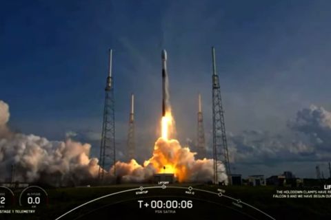 Satelit SATRIA-1 sukses meluncur dari Landasan SpaceX