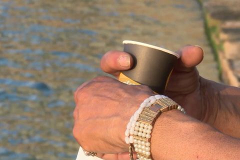Secangkir kopi, kemewahan bagi warga Lebanon di tengah krisis ekonomi