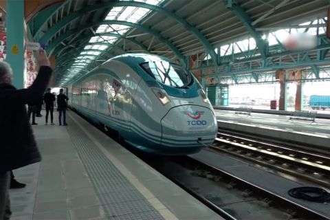 Turki tingkatkan kapasitas kereta jelang liburan Idul Adha