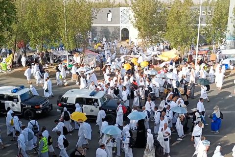 Wukuf di Arafah, jamaah diminta waspada suhu panas ekstrem