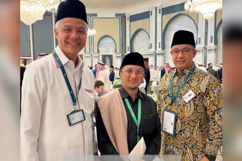 Yusuf Mansur kisahkan pertemuan Anies dan Ganjar di tanah suci