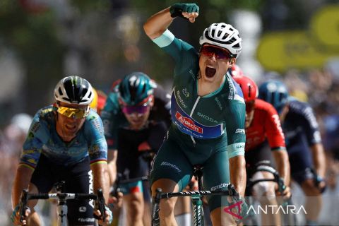 Jasper Philipsen juara etape 7 Tour de France