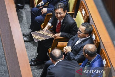 RUU kesehatan menjadi UU