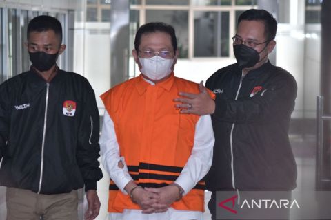 KPK tahan Hasbi Hasan