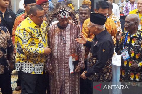 Wapres Ma'ruf Amin berdialog dengan tokoh masyarakat adat Papua