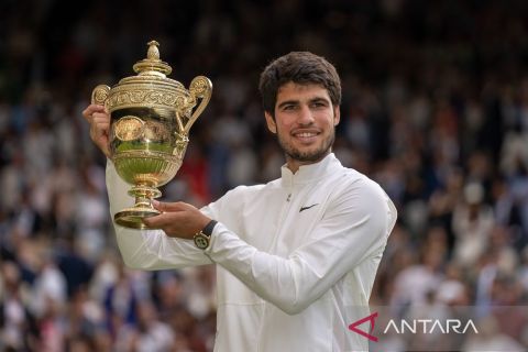 Carlos Alcaraz juara Wimbledon 2023