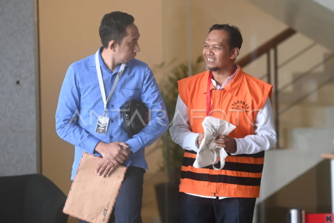 Pemeriksaan Harno Trimadi kasus pengaturan paket perlintasan Jawa Sumatra