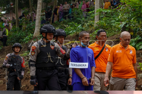 Rekonstruksi pembunuhan tujuh bayi hasil inses