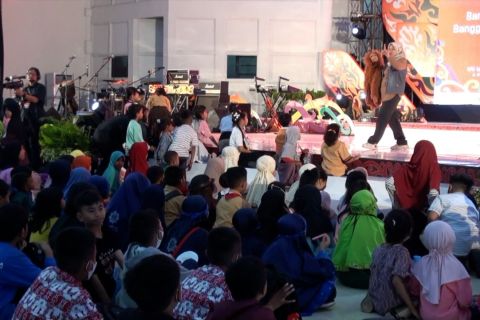 125 guru seni di Palangka Raya ikuti pelatihan teater objek