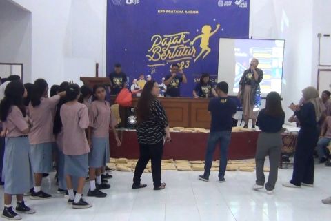 Pajak Bertutur 2023 edukasi siswa SMA Kota Ambon