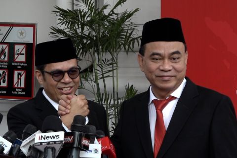 Presiden minta Menteri-Wamen Kominfo segera selesaikan proyek BTS
