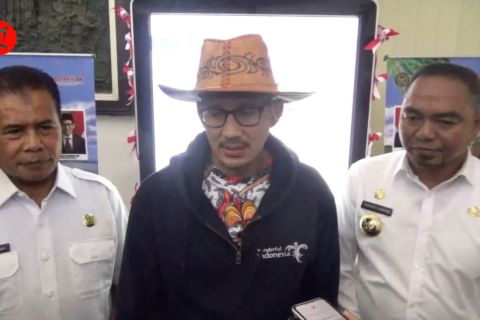 Sandiaga Uno luncurkan layanan TIC di Bandara Sentani