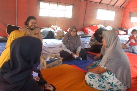 Korban kebakaran Jember dapat bantuan logistik dan trauma healing