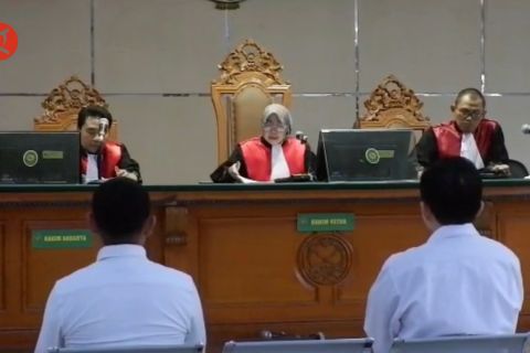 Tiga pengusaha didakwa beri suap Walkot Bandung nonaktif Yana Mulyana