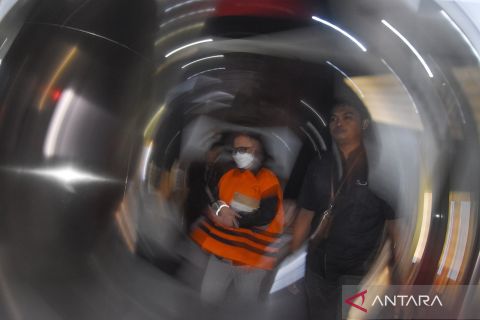 KPK gelar pemeriksaan perdana tiga tersangka kasus suap Basarnas