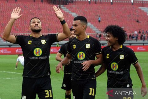 Barito Putera hajar Arema 4-0