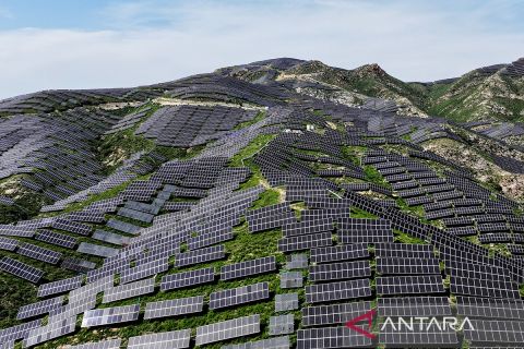 Panel surya raksasa China