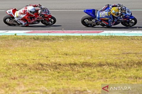 Pebalap Indonesia juarai race dua AP250 ARRC Mandalika