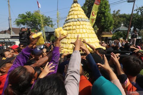 Bersih desa sentra tahu takwa khas Kediri