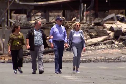 Joe Biden tinjau kerusakan akibat kebakaran di Maui, Hawaii