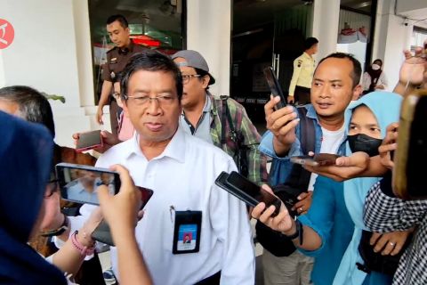 Rektor UNS diperiksa Kejati Jateng 7,5 jam terkait dugaan korupsi