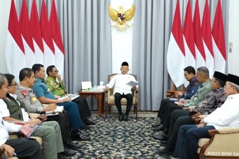 Ma’ruf perintahkan alternatif penyaluran bantuan ke kabupaten puncak