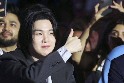 Suga BTS mulai proses pendaftaran wajib militer