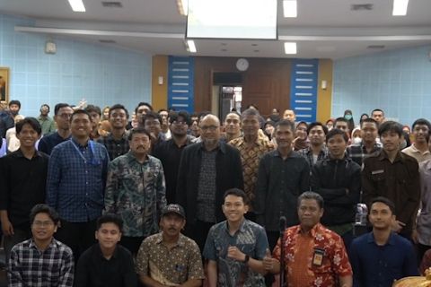 Novel Baswedan ajak mahasiswa awasi pembangunan infrastruktur