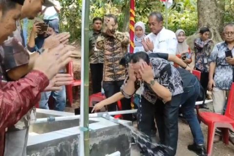 Wali Kota Cilegon resmikan sumur bor di kawasan sulit air bersih