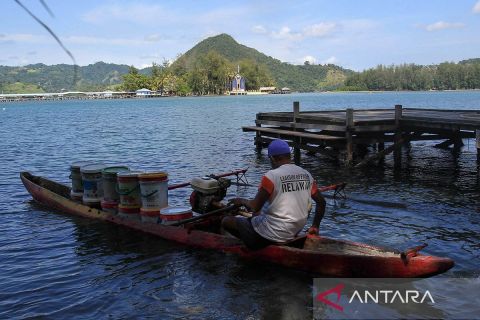 Kebutuhan air bersih masyarakat pesisir Papua