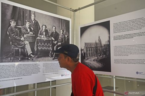 Pameran foto biografi Christiaan Snouck Hurgronje